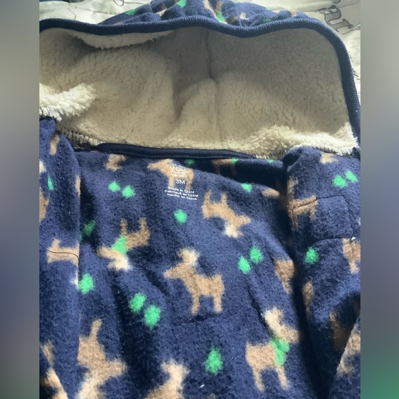 Carters One piece Fall onesie - Picture 3 of 3